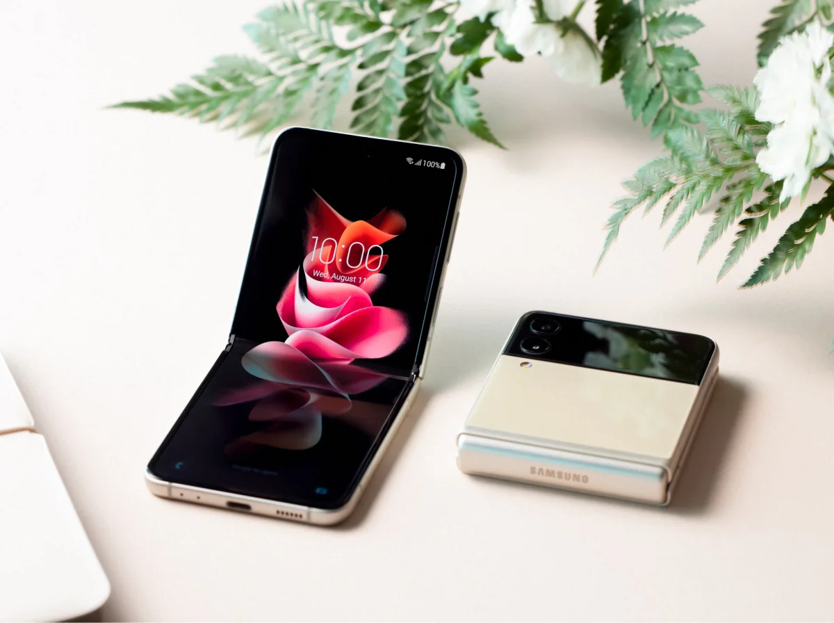 Samsung Galaxy Z Flip3 5G Çekilişine Katıl