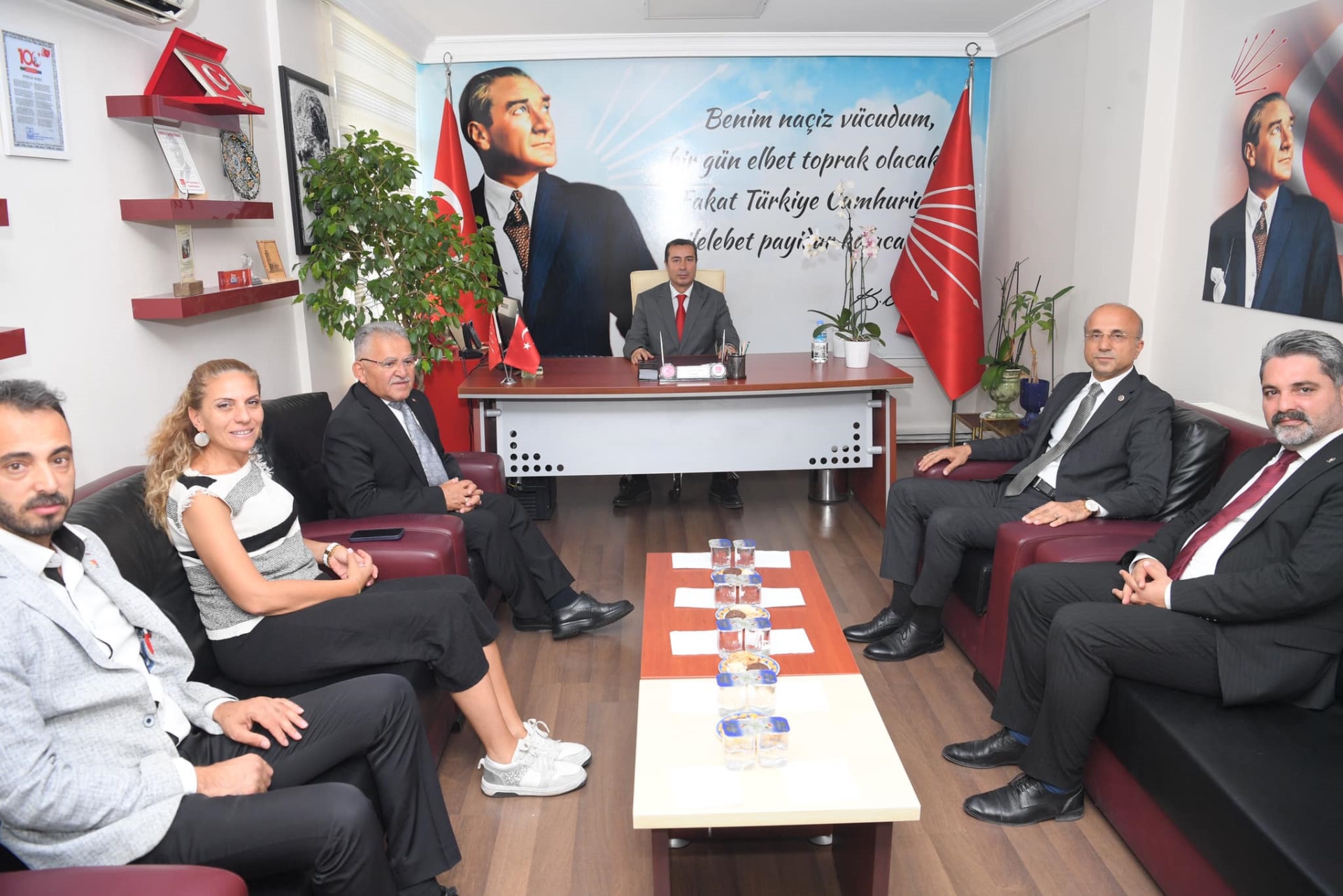 Memduh Büyükkılıç CHP ve İYİ Partiyi Ziyaret Etti