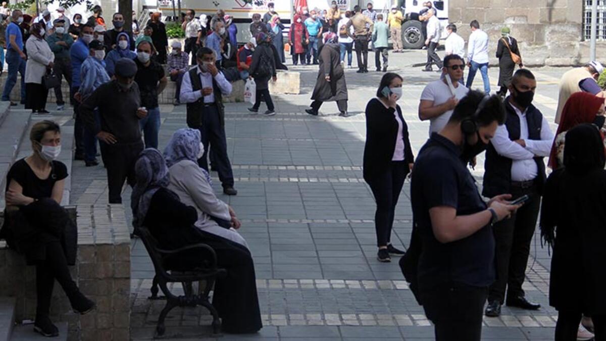 Sondakika : Koronavirüs Tedbirleri için Yeni Kararlar Alındı