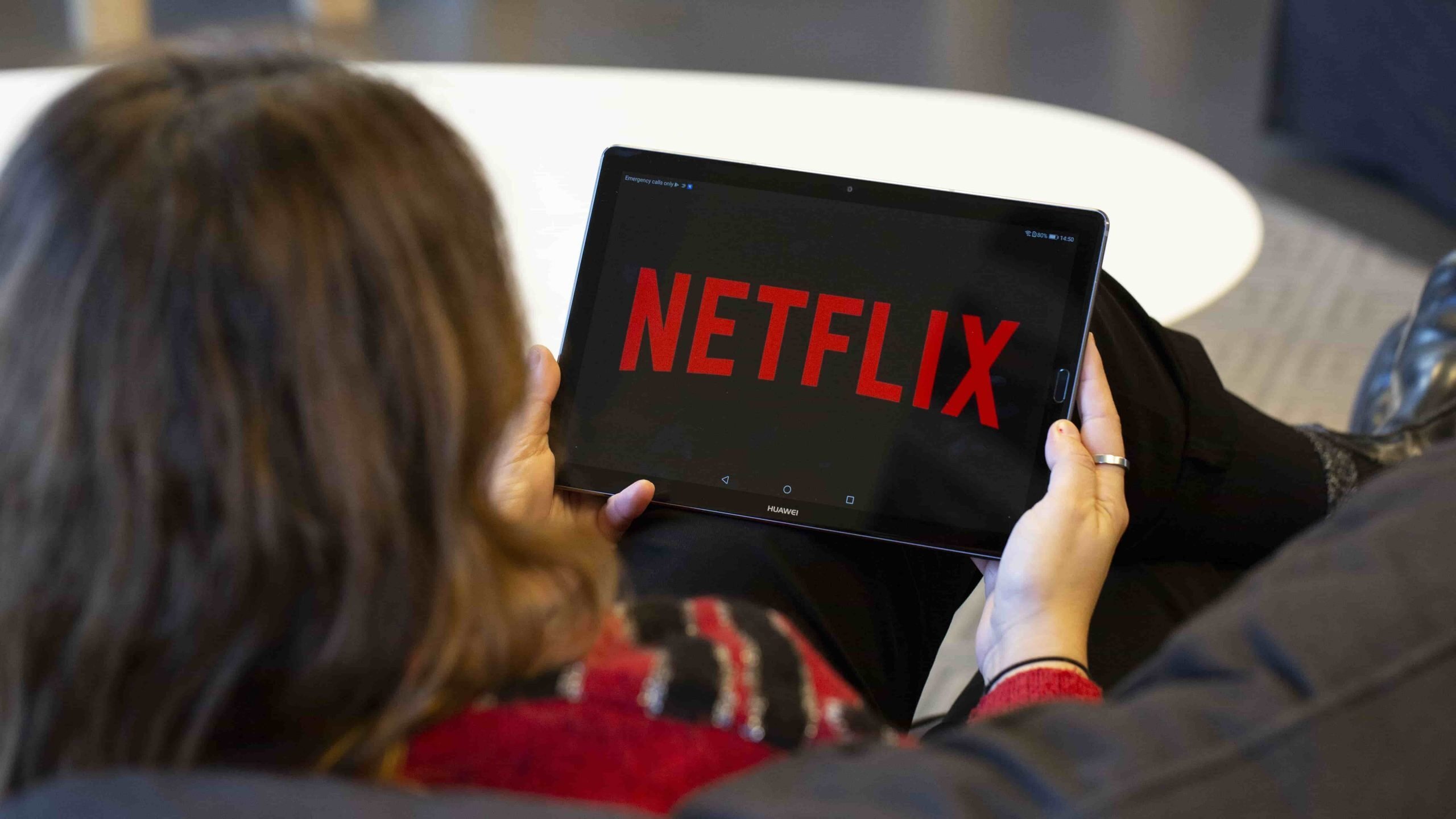 Netflix, abonelik fiyatlarına sürpriz