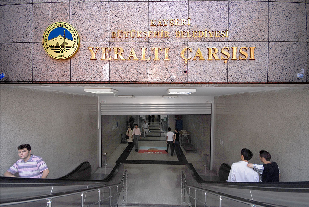 yeralti_carsisi