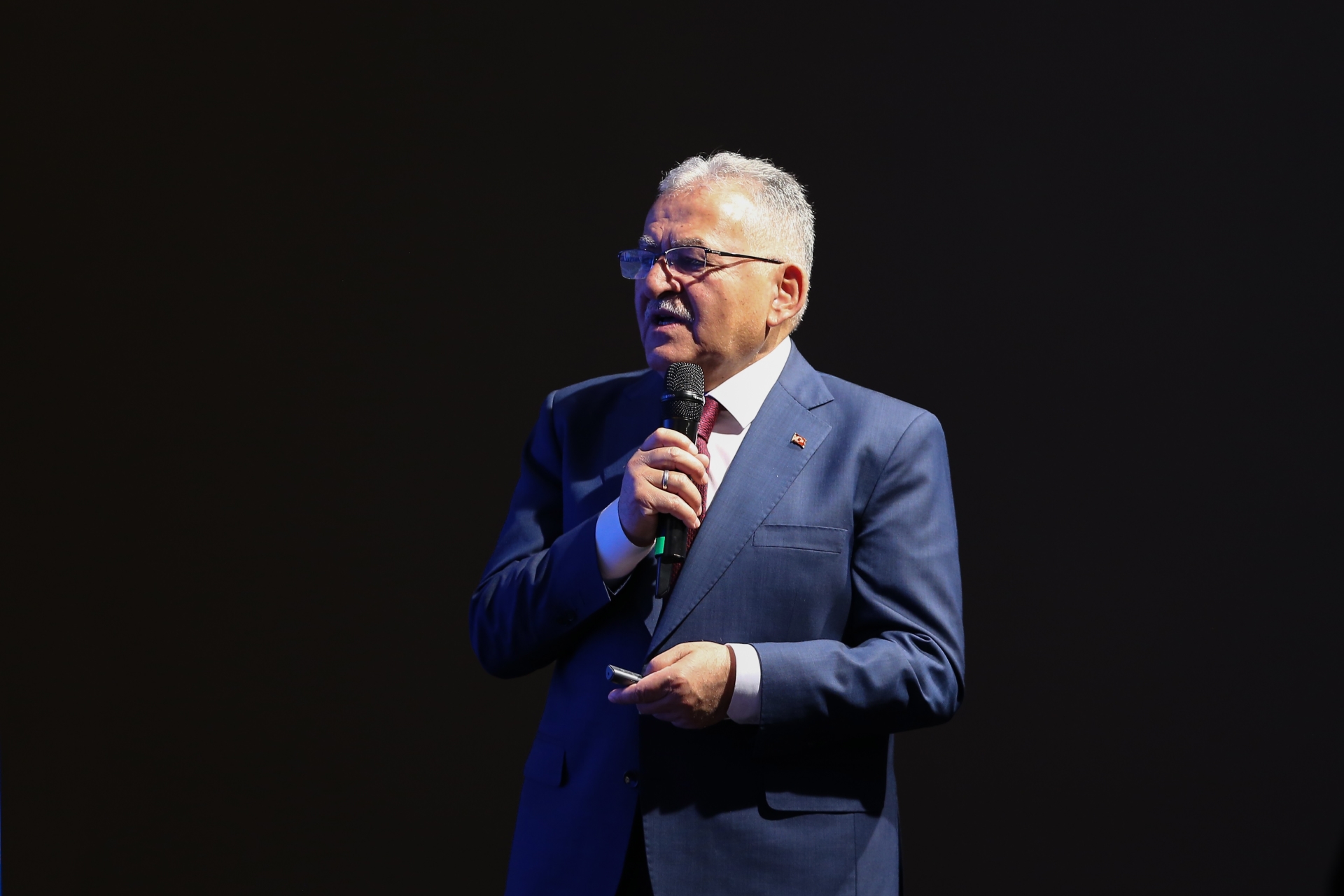 memduh buyukkılıç