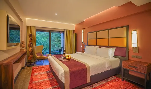 Sevgililer gününü Şile Gönen Hotel’de Bora Öztoprak’ın romantik aşk şarkılarıyla karşılayın