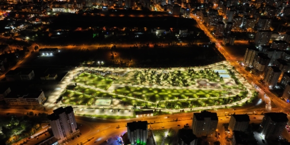 Kayseri’de yepyeni millet bahçesi açıldı