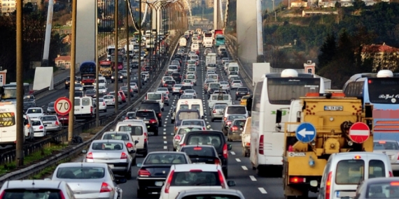 Bu trafik cezalarını yiyenlerin ehliyeti iptal edilecek