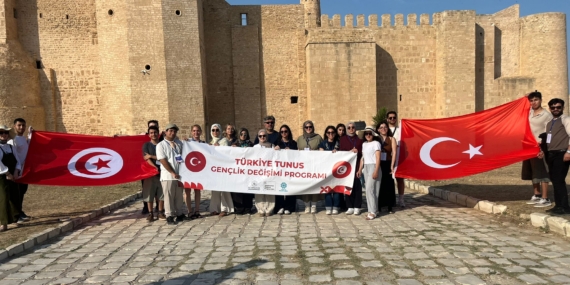 Tunus’ta Türk Kültür Günü’nde Zeybek Rüzgârı: Kayseri Temsilcisi Mert Dalcı Büyük Beğeni Topladı